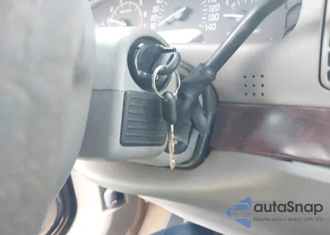 1999 Buick Park Avenue z USA, uszkodzony, nr VIN 1G4CW52K3X4646073